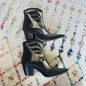 Coconuts by Matisse - black boots size 8